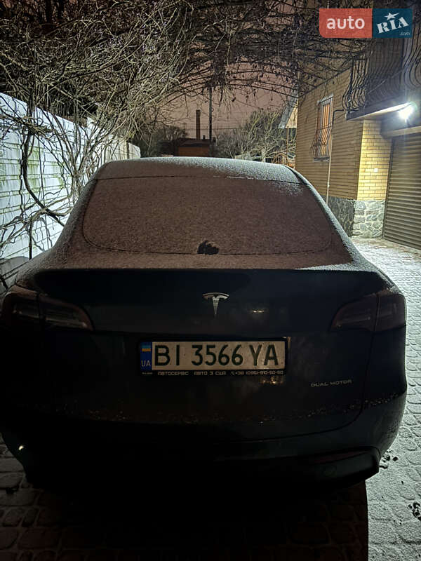 Позашляховик / Кросовер Tesla Model Y 2023 в Полтаві