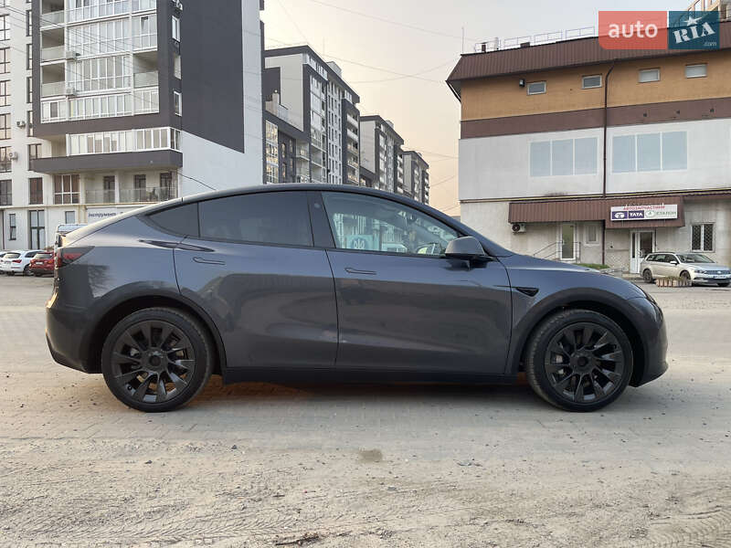 Внедорожник / Кроссовер Tesla Model Y 2023 в Львове фото 13 Внедорожник / Кроссовер Tesla Model Y 2023 в Львове