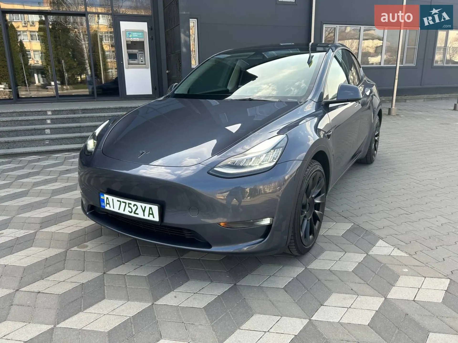 2023 Tesla Model Y - мініатюра 8