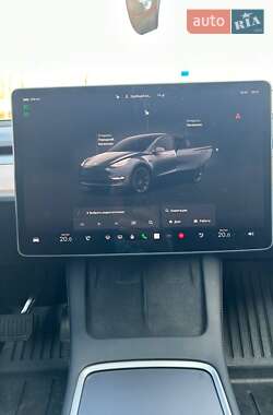 Внедорожник / Кроссовер Tesla Model Y 2023 в 