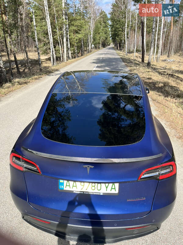 Позашляховик / Кросовер Tesla Model Y 2020 в Києві