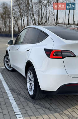 Внедорожник / Кроссовер Tesla Model Y 2023 в 