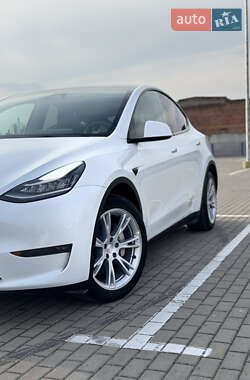 Внедорожник / Кроссовер Tesla Model Y 2023 в 