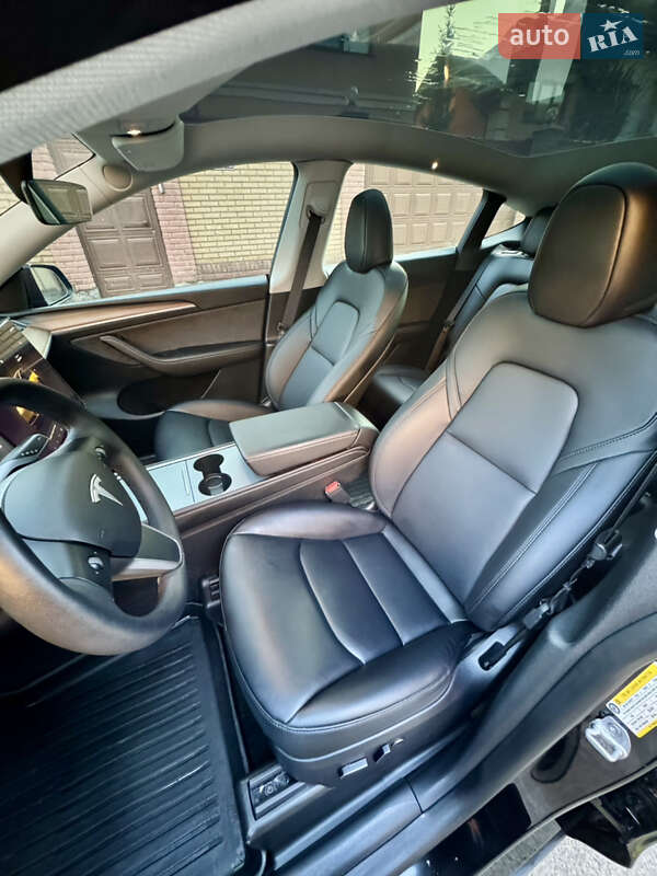 Позашляховик / Кросовер Tesla Model Y 2023 в Києві