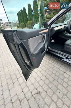 Внедорожник / Кроссовер Tesla Model Y 2022 в 