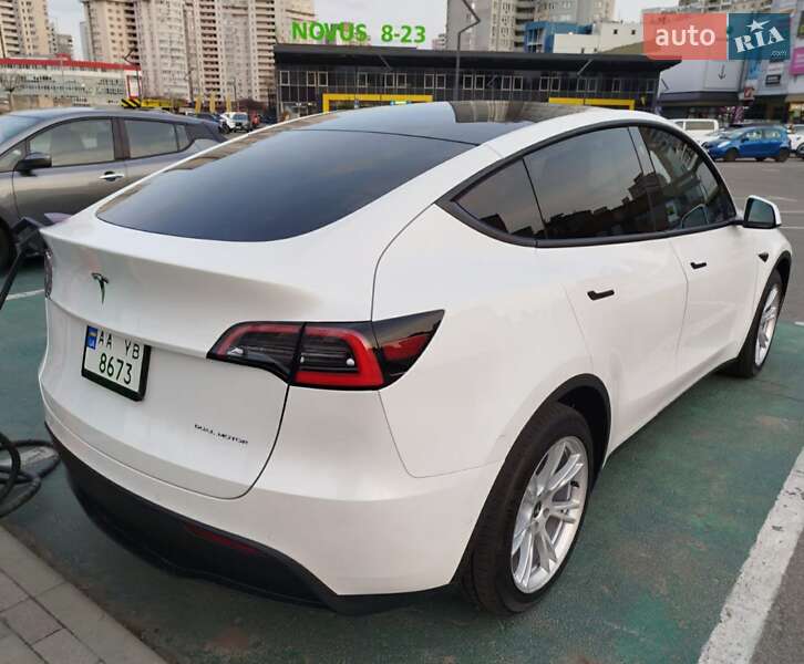 Внедорожник / Кроссовер Tesla Model Y 2020 в 