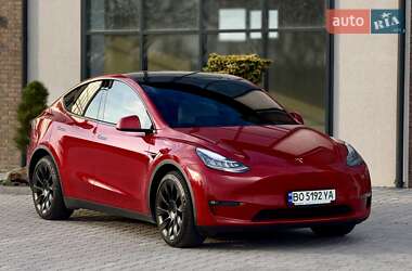 Позашляховик / Кросовер Tesla Model Y 2021 в 