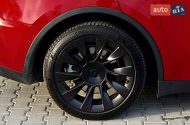 Позашляховик / Кросовер Tesla Model Y 2021 в 