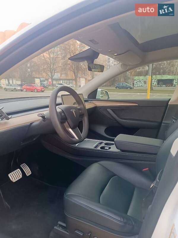 Внедорожник / Кроссовер Tesla Model Y 2022 в Киеве фото 6 Внедорожник / Кроссовер Tesla Model Y 2022 в Киеве