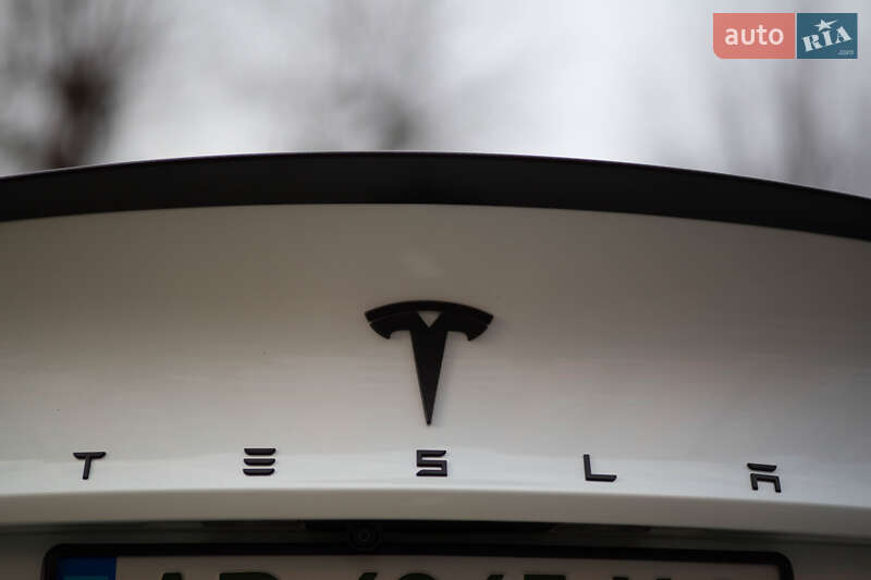 Внедорожник / Кроссовер Tesla Model Y 2021 в Виннице