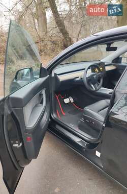 Позашляховик / Кросовер Tesla Model Y 2022 в 