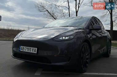 Внедорожник / Кроссовер Tesla Model Y 2021 в 
