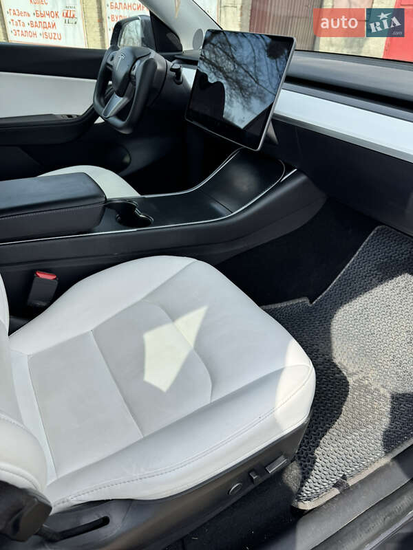 Внедорожник / Кроссовер Tesla Model Y 2020 в Харькове