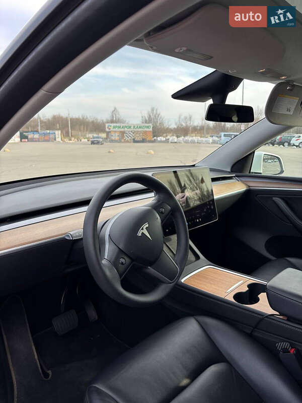 Внедорожник / Кроссовер Tesla Model Y 2023 в Днепре фото 35 Внедорожник / Кроссовер Tesla Model Y 2023 в Днепре