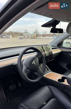 Внедорожник / Кроссовер Tesla Model Y 2023 в 