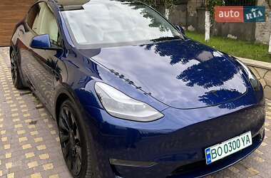 Позашляховик / Кросовер Tesla Model Y 2021 в 
