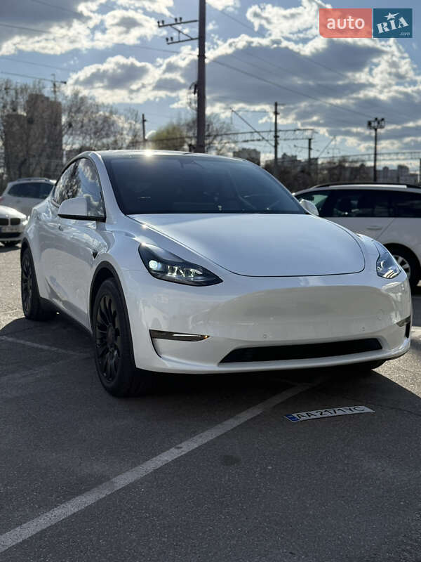 Внедорожник / Кроссовер Tesla Model Y 2022 в 