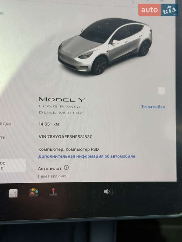 Внедорожник / Кроссовер Tesla Model Y 2022 в Киеве