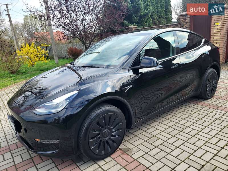Внедорожник / Кроссовер Tesla Model Y 2023 в Запорожье