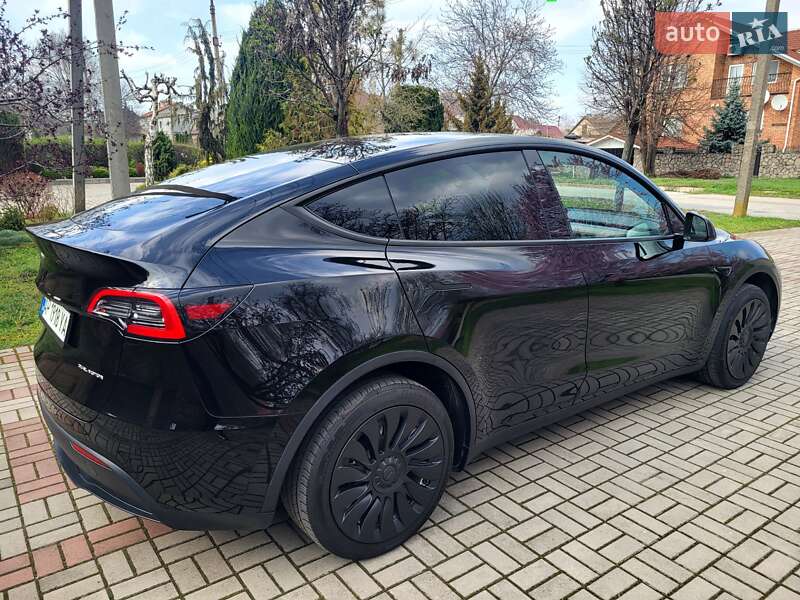 Внедорожник / Кроссовер Tesla Model Y 2023 в Запорожье