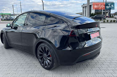 Позашляховик / Кросовер Tesla Model Y 2021 в 