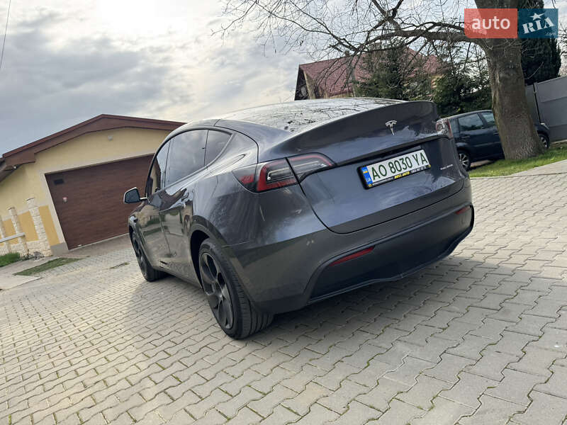 Внедорожник / Кроссовер Tesla Model Y 2023 в Ужгороде фото 4 Внедорожник / Кроссовер Tesla Model Y 2023 в Ужгороде