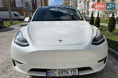 Позашляховик / Кросовер Tesla Model Y 2021 в 