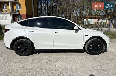 Позашляховик / Кросовер Tesla Model Y 2021 в 