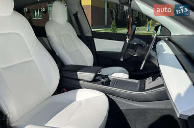 Позашляховик / Кросовер Tesla Model Y 2021 в 