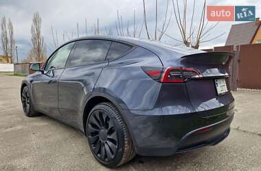 Внедорожник / Кроссовер Tesla Model Y 2023 в 