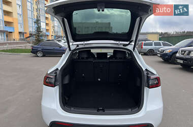 Внедорожник / Кроссовер Tesla Model Y 2021 в 