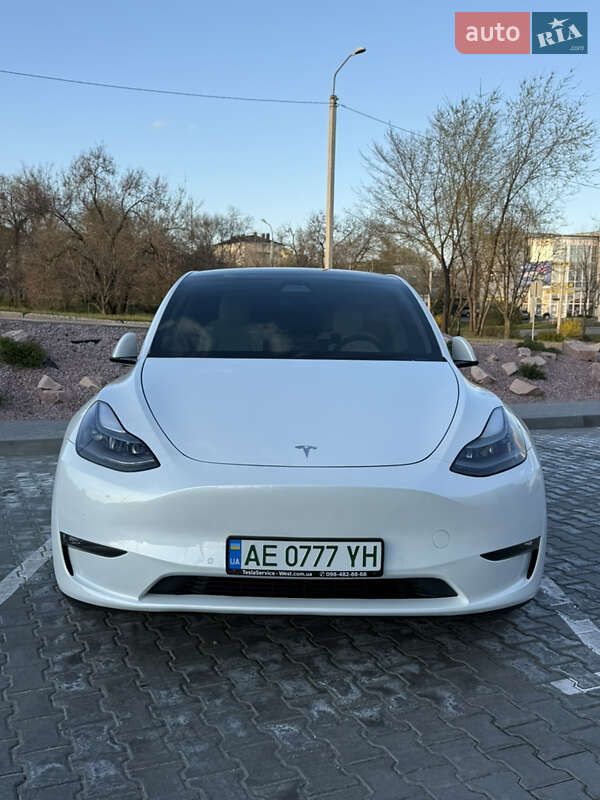 Позашляховик / Кросовер Tesla Model Y 2022 в Дніпрі