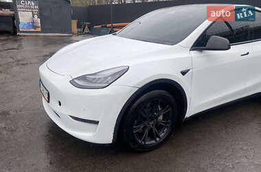 Внедорожник / Кроссовер Tesla Model Y 2020 в Киеве