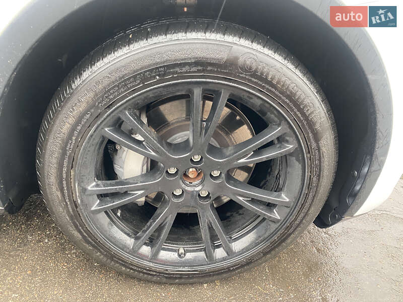 Позашляховик / Кросовер Tesla Model Y 2020 в Києві