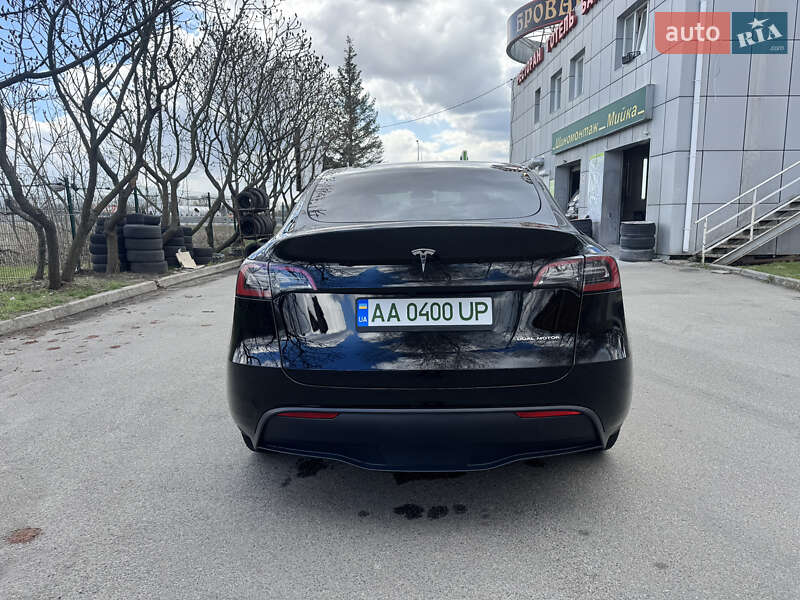 Внедорожник / Кроссовер Tesla Model Y 2023 в Киеве