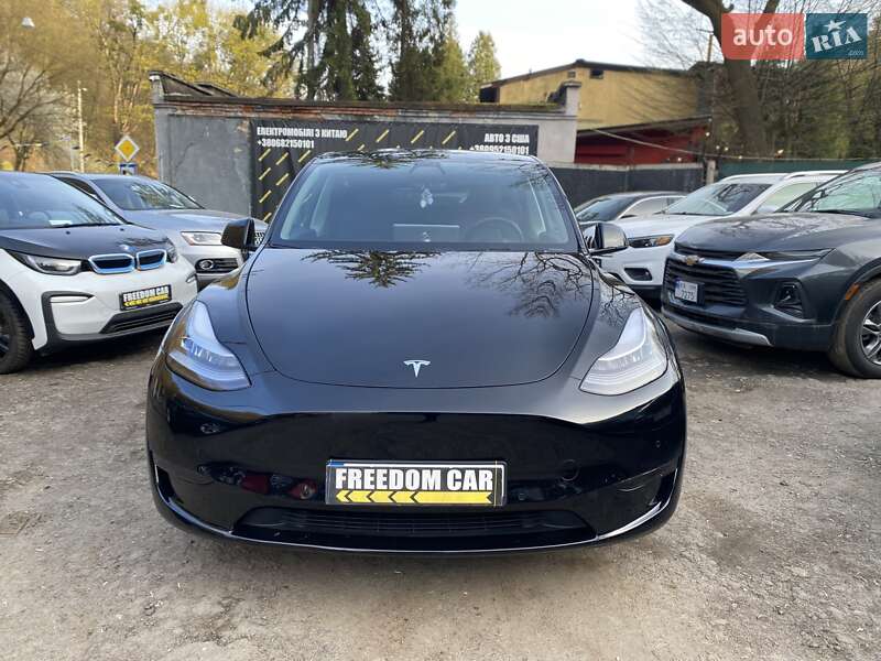 Tesla Model Y 2020