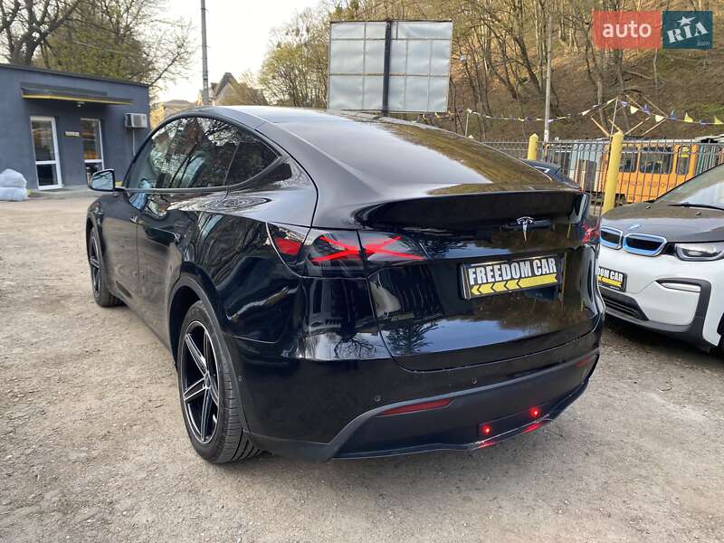 Внедорожник / Кроссовер Tesla Model Y 2020 в Львове