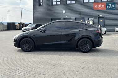 Позашляховик / Кросовер Tesla Model Y 2024 в 