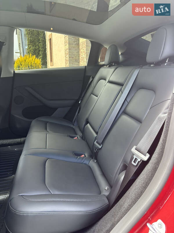 Внедорожник / Кроссовер Tesla Model Y 2023 в Збараже