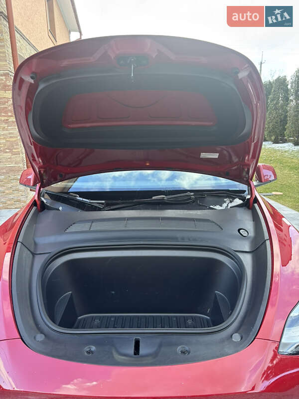 Внедорожник / Кроссовер Tesla Model Y 2023 в Збараже