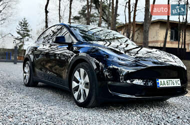 Внедорожник / Кроссовер Tesla Model Y 2023 в 