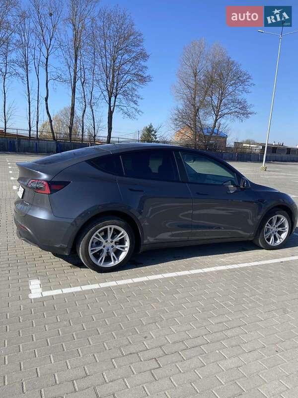 Позашляховик / Кросовер Tesla Model Y 2022 в Тернополі