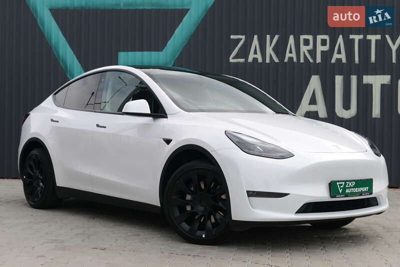 Tesla Model Y 2022
