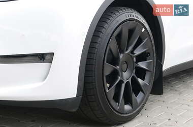 Внедорожник / Кроссовер Tesla Model Y 2022 в 