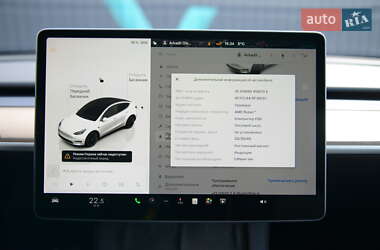 Внедорожник / Кроссовер Tesla Model Y 2022 в 