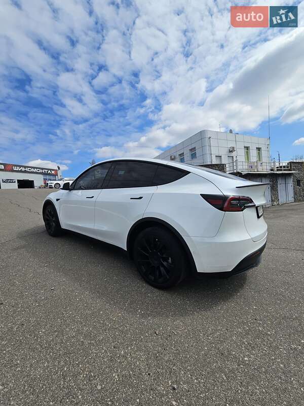 Внедорожник / Кроссовер Tesla Model Y 2022 в Киеве
