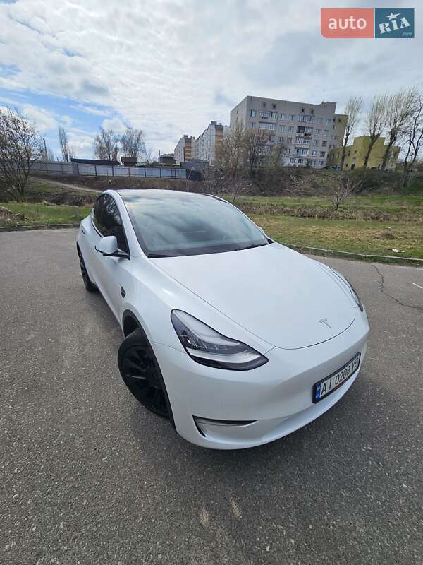 Внедорожник / Кроссовер Tesla Model Y 2022 в Киеве