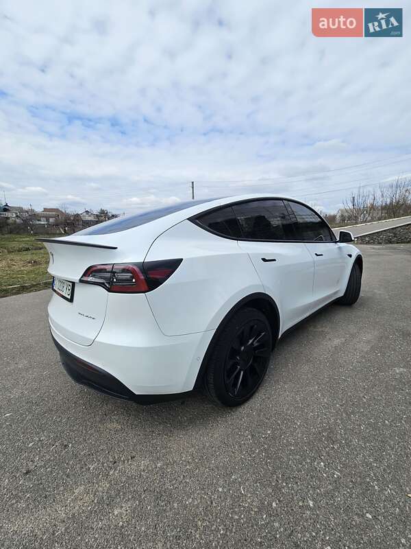 Внедорожник / Кроссовер Tesla Model Y 2022 в Киеве