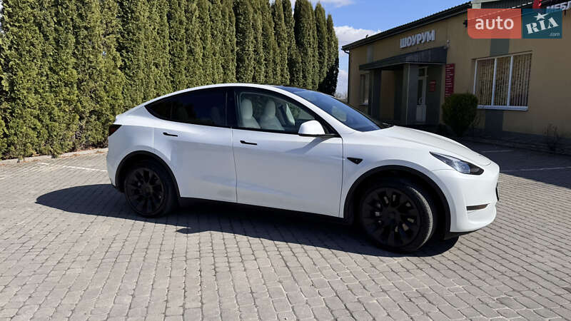 Внедорожник / Кроссовер Tesla Model Y 2024 в Тернополе фото 6 Внедорожник / Кроссовер Tesla Model Y 2024 в Тернополе