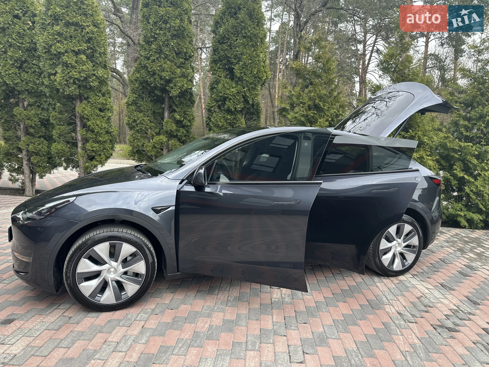 2024 Tesla Model Y - мініатюра 8